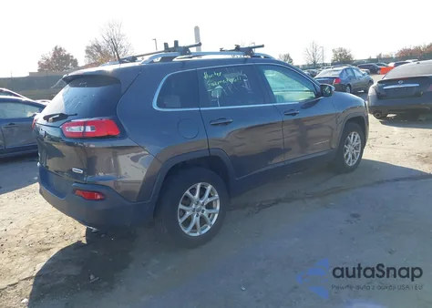 2016 Jeep Cherokee Latitude z USA, uszkodzony, nr VIN 1C4PJMCS1GW242738